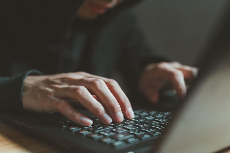 Las autoridades confirmaron un nuevo ataque a una instituci&oacute;n gubernamental. (Foto: Shutterstock / Soy502)