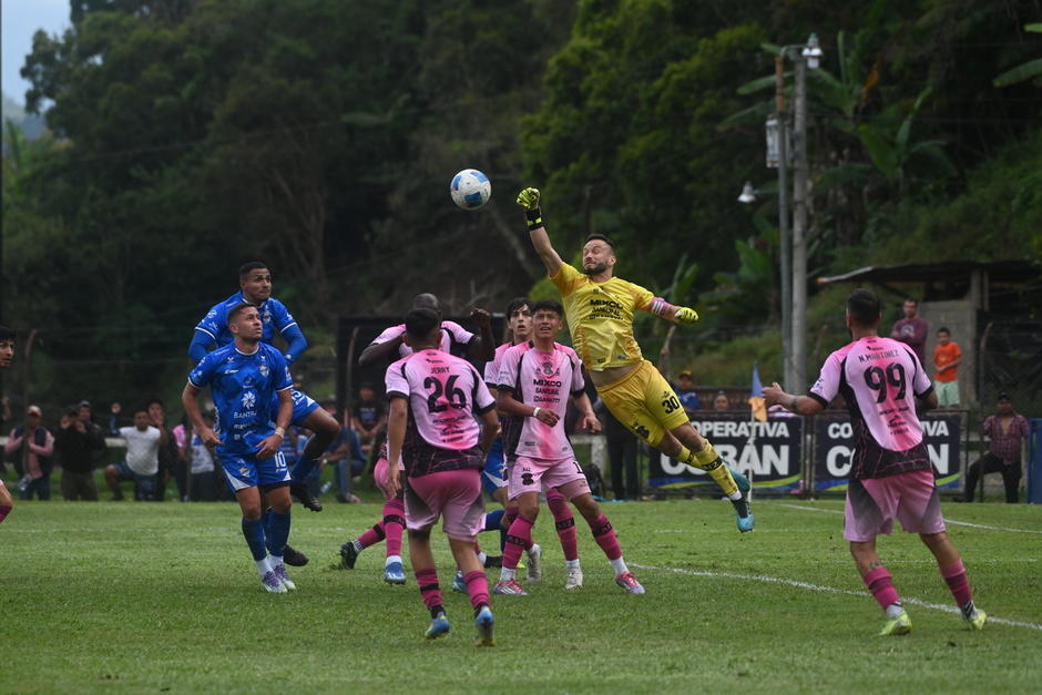 El primero de estos premios ser&aacute; entregado en el partido entre Cob&aacute;n y Mixco. (Foto: Patrick Agust&iacute;n / Nuestro Diario)&nbsp;
