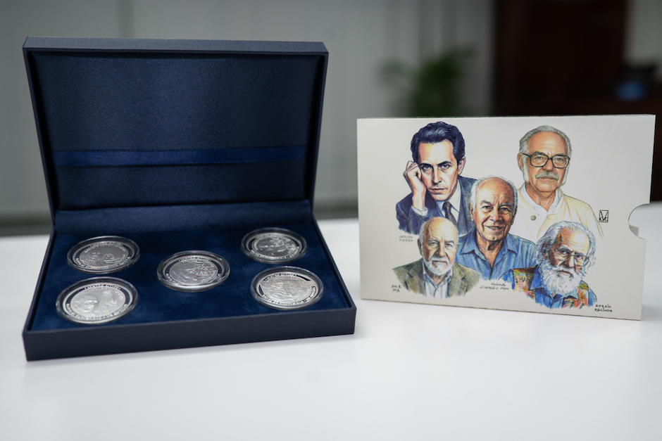 El Banco de Guatemala lanza monedas especiales en homenaje a los Artistas del Centro C&iacute;vico. (Foto: Banguat)