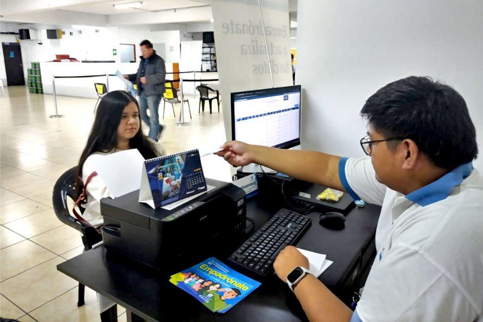 Para el tr&aacute;mite de empadronamiento contin&uacute;a siendo un requisito indispensable contar con el DPI. (Foto: TSE)&nbsp;