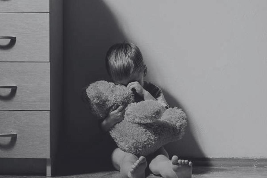 La mujer defendi&oacute; a sus hijos, dispar&aacute;ndole al hombre cuando amenazaba con asesinarlos. (Foto ilustrativa: iStock)