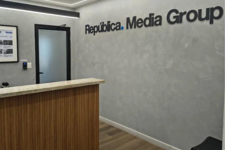 El medio de comunicaci&oacute;n Rep&uacute;blica public&oacute; un comunicado de prensa en el cual revel&oacute; los nombres de las personas que habr&iacute;an planificado un atentado en contra de su director, Rodrigo Arenas. (Foto: Rep&uacute;blica)