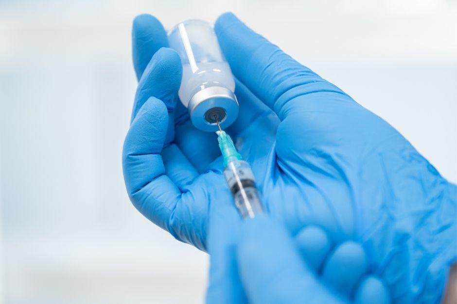 Los hospitales Roosevelt y San Juan de Dios enfrentan investigaci&oacute;n por denuncias de corrupci&oacute;n mientras lidian con alta demanda m&eacute;dica. (Foto ilustrativa: Shutterstock)