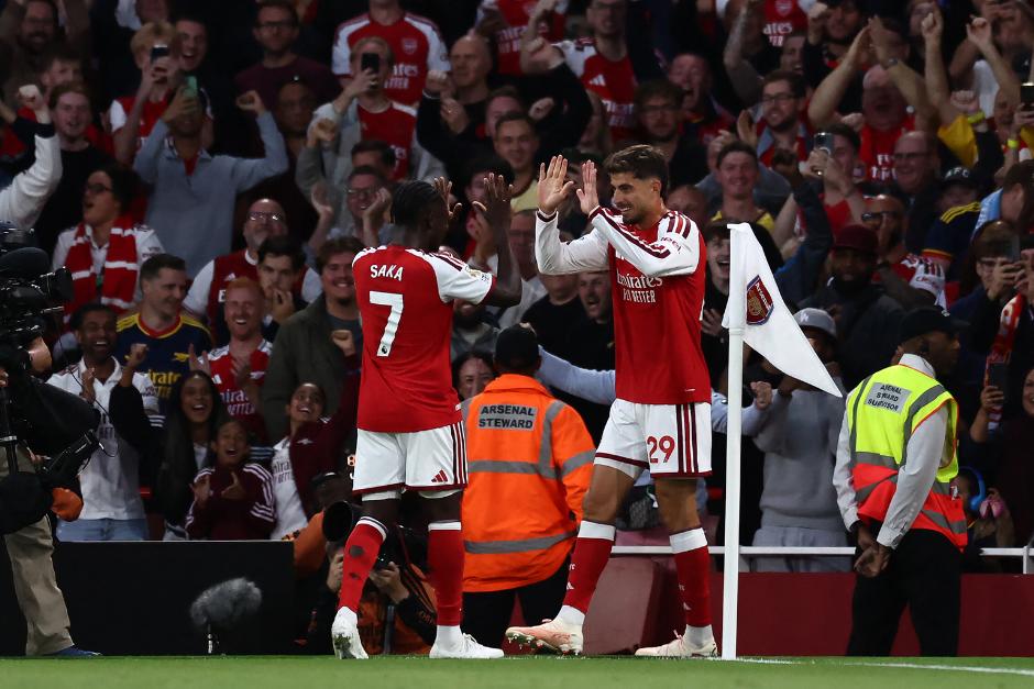 Kai Havertz festeja despu&eacute;s de abrir el marcador en el primer tiempo. El alem&aacute;n ha marcado en los dos duelos oficiales del Arsenal. (Foto: AFP)