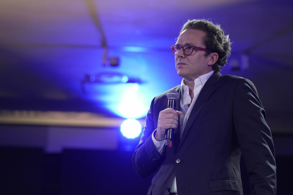 Rodrigo Arenas, presidente editor de Rep&uacute;blica, asegur&oacute; que el medio continuar&aacute; investigando y publicando sobre la presunta infiltraci&oacute;n del narcotr&aacute;fico en la pol&iacute;tica guatemalteca. (Foto: Cortes&iacute;a/Soy502)
