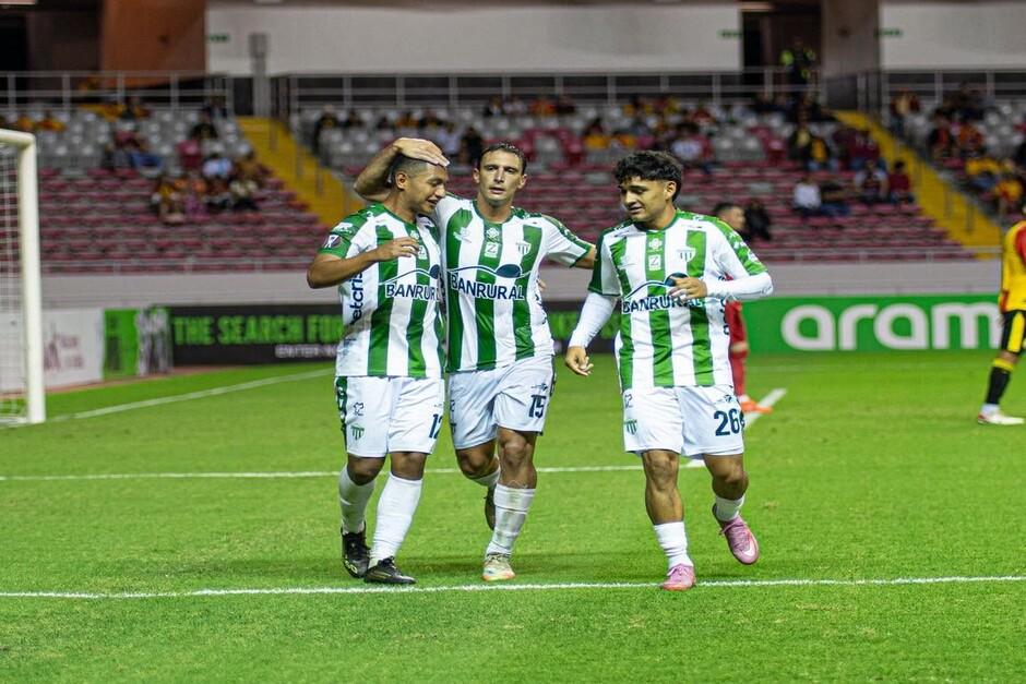 Una corta alegr&iacute;a tuvieron los antig&uuml;e&ntilde;os tras el empate; dos minutos despu&eacute;s, los florenses se pusieron al frente otra vez. (Foto: Antigua GFC)