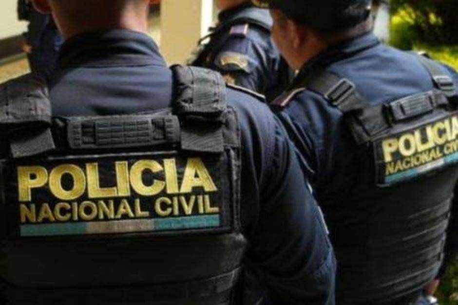 Compa&ntilde;eros del agente herido intentaron salvarle la vida al acercarlo a la ambulancia pero perdi&oacute; la vida debido a la gravedad de las heridas. (Foto: Archivo/Soy502)