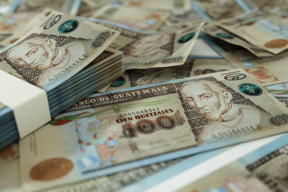 El debate sobre la situaci&oacute;n financiera de Guatemala trasciende las cifras oficiales de endeudamiento para enfocarse en los costos indirectos y las presiones invisibles que este genera sobre el mercado local. (Foto: Shutterstock)