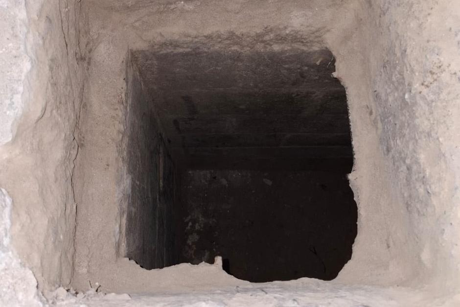 Durante el operativo se localizaron varias caletas en las que se escond&iacute;an bebidas alcoh&oacute;licas. (Foto: Sistema Penitenciario)