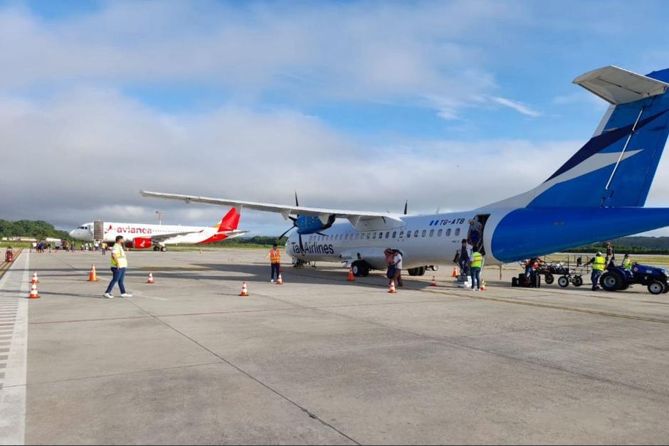 Un bloqueo ha afectado el tr&aacute;nsito en cercan&iacute;as del Aeropuerto Internacional Mundo Maya. (Foto: Archivo/Soy502)