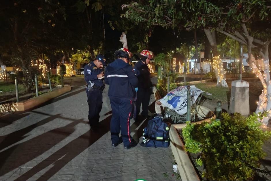 Los socorristas fueron alertados por los vecinos del lugar. (Foto: CBMD / Soy502)