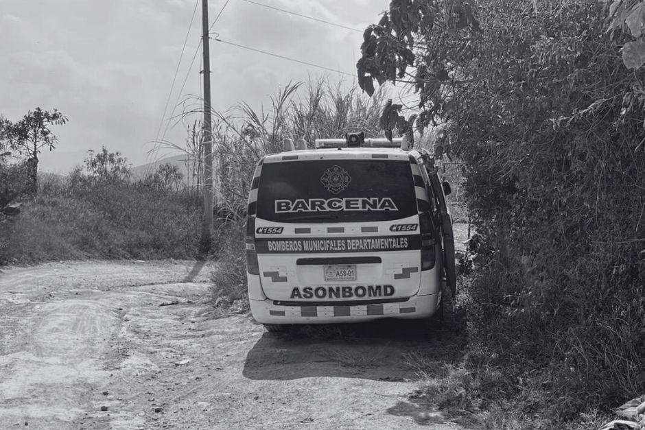 El cad&aacute;ver se encontraba a un costado de la calle. (Foto: Asonbomd)