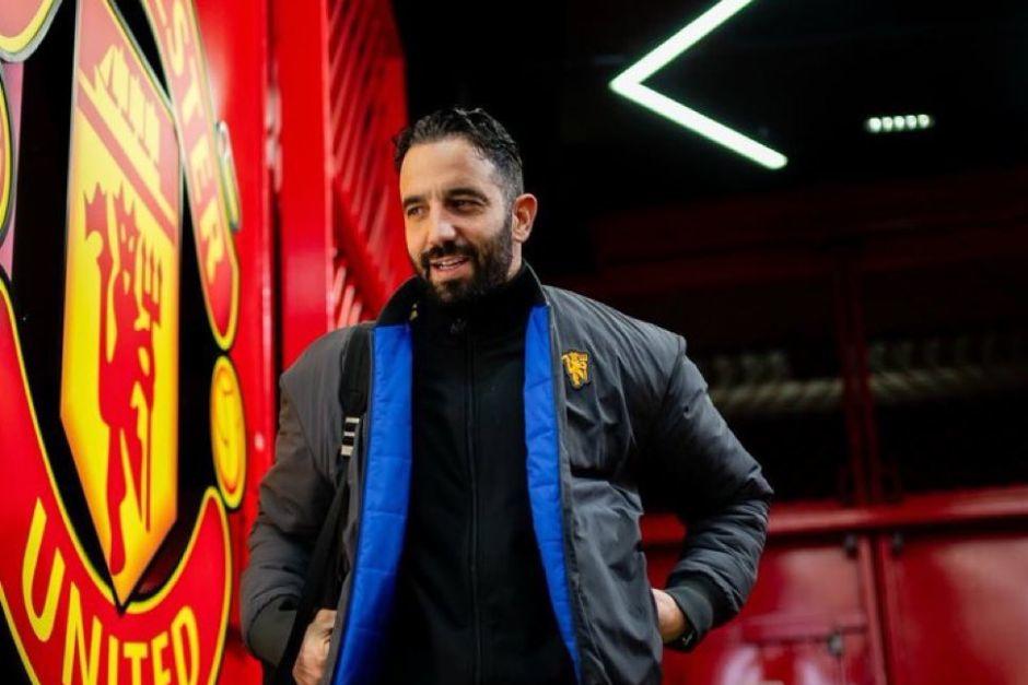 El United no pudo conseguir t&iacute;tulos bajo el mando del entrenador portugu&eacute;s. Solo lleg&oacute; a la final de la Europa League, pero cay&oacute; ante el Tottenham. (Foto: Redes)