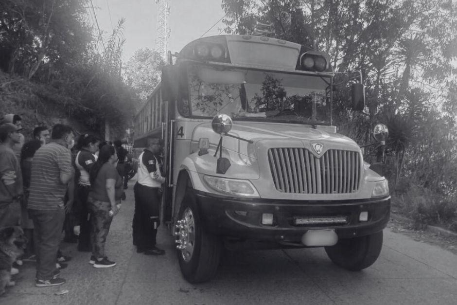Los fallecidos quedaron en el interior del bus. (Foto: Bomberos Voluntarios)
