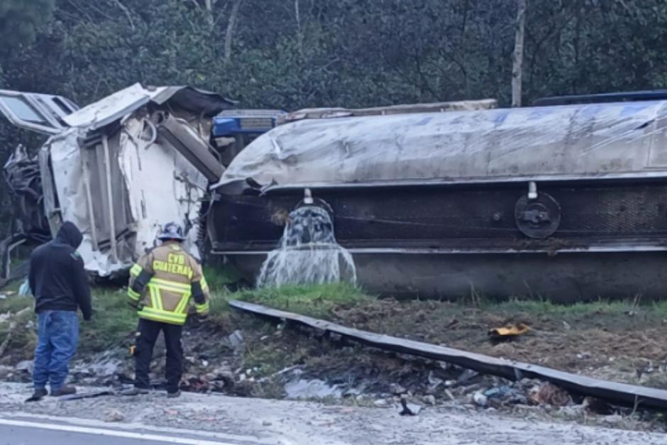 Socorristas acudieron al lugar para brindar apoyo. (Foto: CBV)
