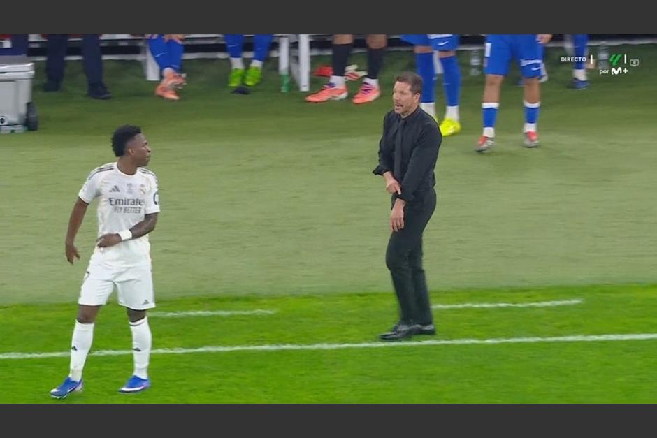 Vinicius y Simeone protagonizaron un cruce entre ambos. (FOTO: Captura de pantalla)