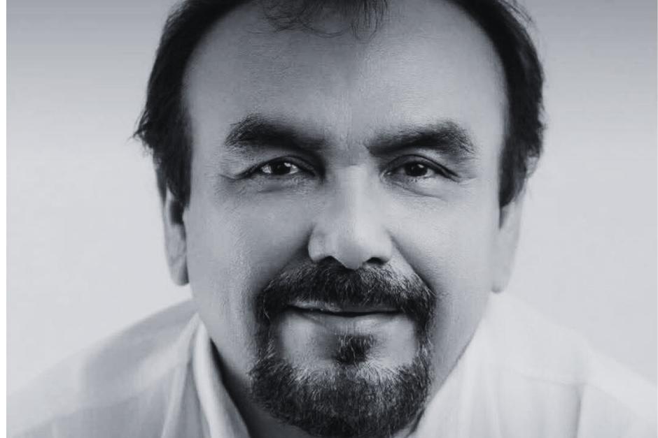 El director universitario falleci&oacute; en el Hospital de San Benito, Pet&eacute;n. (Foto: Redes Sociales)