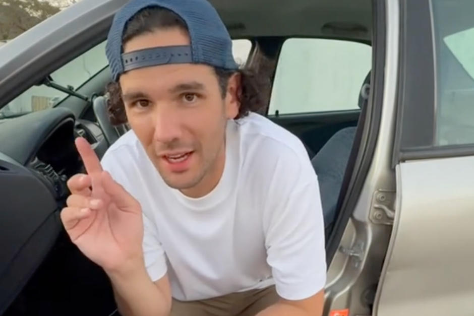 El aventurero espa&ntilde;ol&nbsp;Fabio Belnome, quien recorre Am&eacute;rica en auto, ingresa a Guatemala. (Foto: Tik Tok)