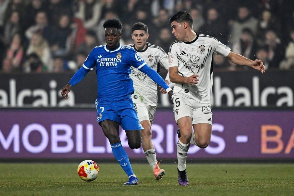 Ni Vinicius Junior pudo ayudar a los merengues en un partido que se les complic&oacute; hasta el final. Se despiden de otra competencia. (Foto: Chiringuito TV)