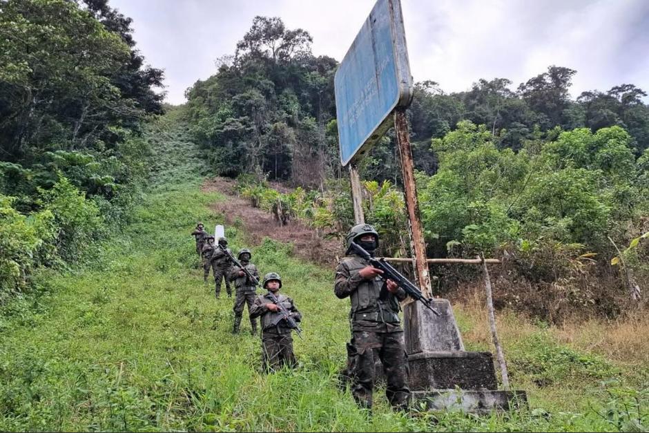 El Ej&eacute;rcito confirm&oacute; que solamente tropas guatemaltecas patrullan la forntera de Guatemala con M&eacute;xico.&nbsp; (Foto: Mindef / Soy502)