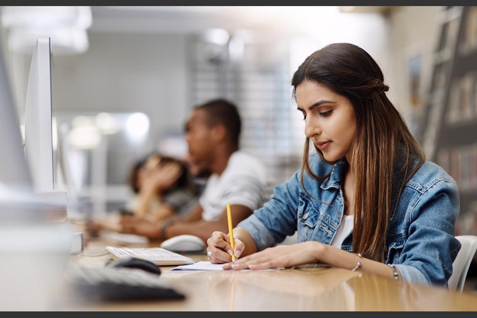 Los cursos ser&aacute;n impartidos de forma presencial y virtual. (Foto: Shutterstock)