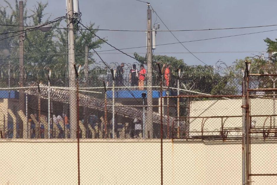 Los centros penitenciarios presentaron disturbios durante la ma&ntilde;ana del 17 de enero. (Foto: redes sociales)
