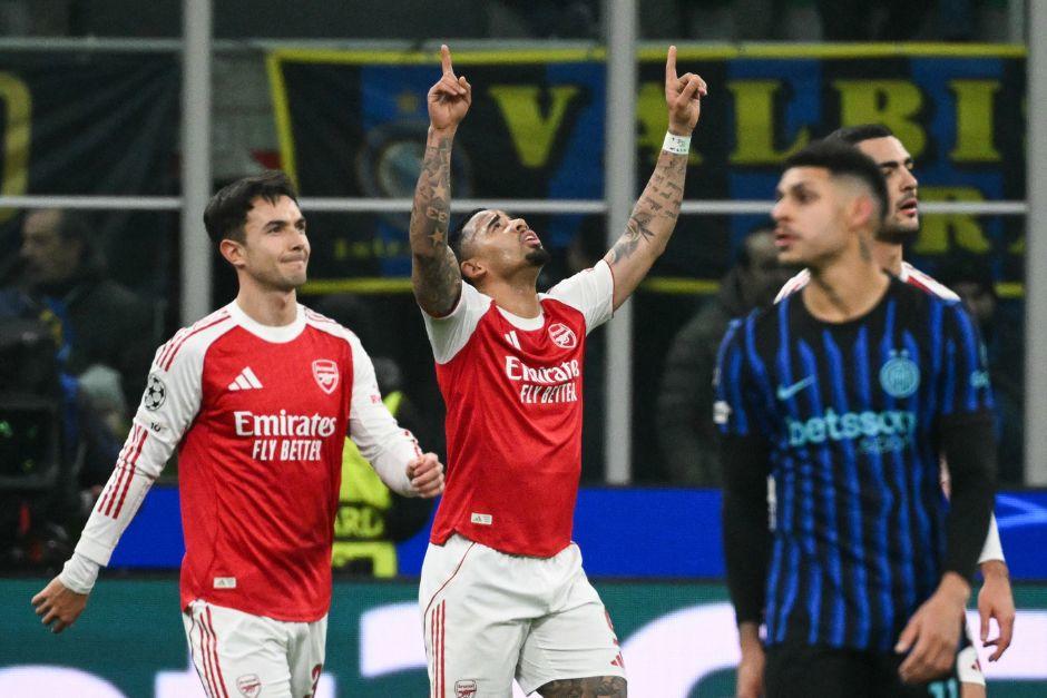 Gabriel Jesus fue la gran figura de la noche con un doblete ante los nerazzurri. (Foto: AFP)
