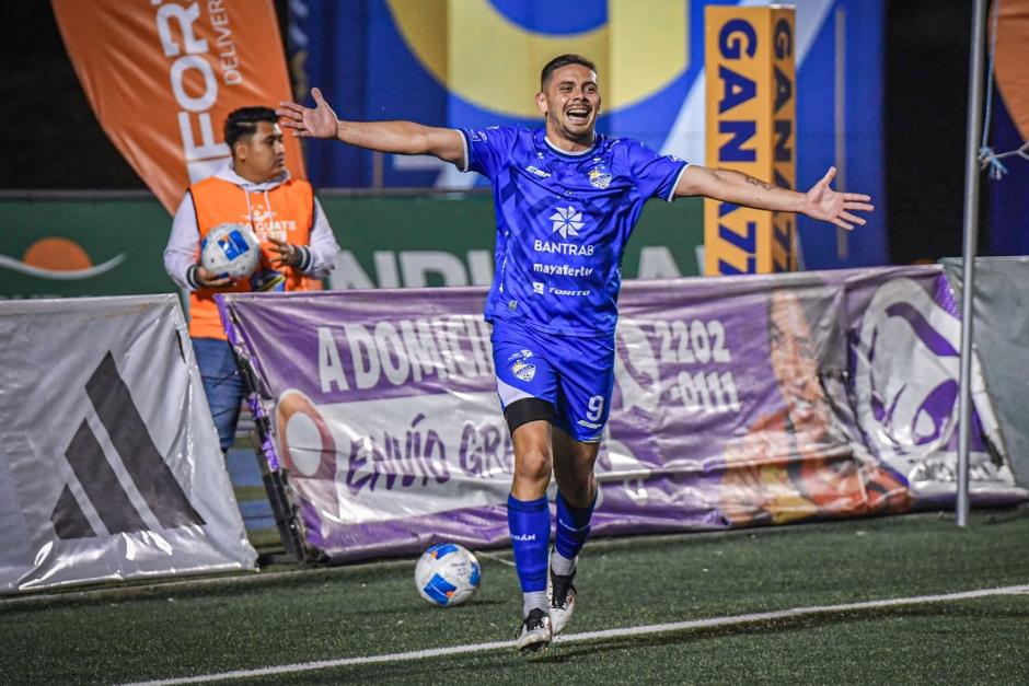 Uri Amaral convirti&oacute; un doblete en el triunfo de Cob&aacute;n Imperial contra Comunicaciones. (Foto: Cob&aacute;n Imperial)