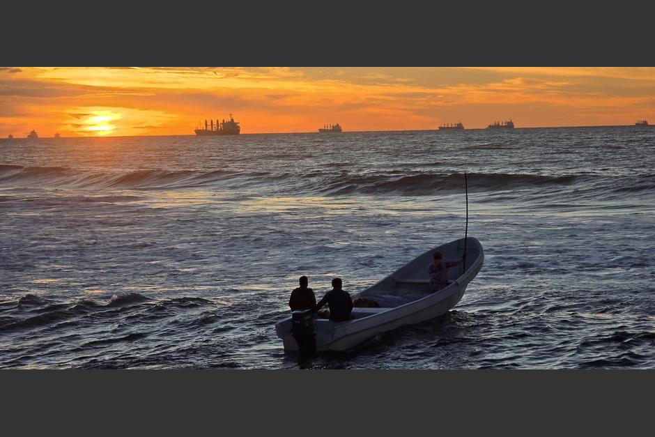 Los amaneceres se disfrutan mejor en la bocabarea del barrio El Laberinto.&nbsp;(Foto: Henry L&oacute;pez/Colaborador)