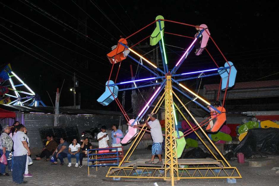 Los juegos mec&aacute;nicos son del agrado y disfrute de propios y visitantes.&nbsp;(Foto: Wilder L&oacute;pez/Colaborador)