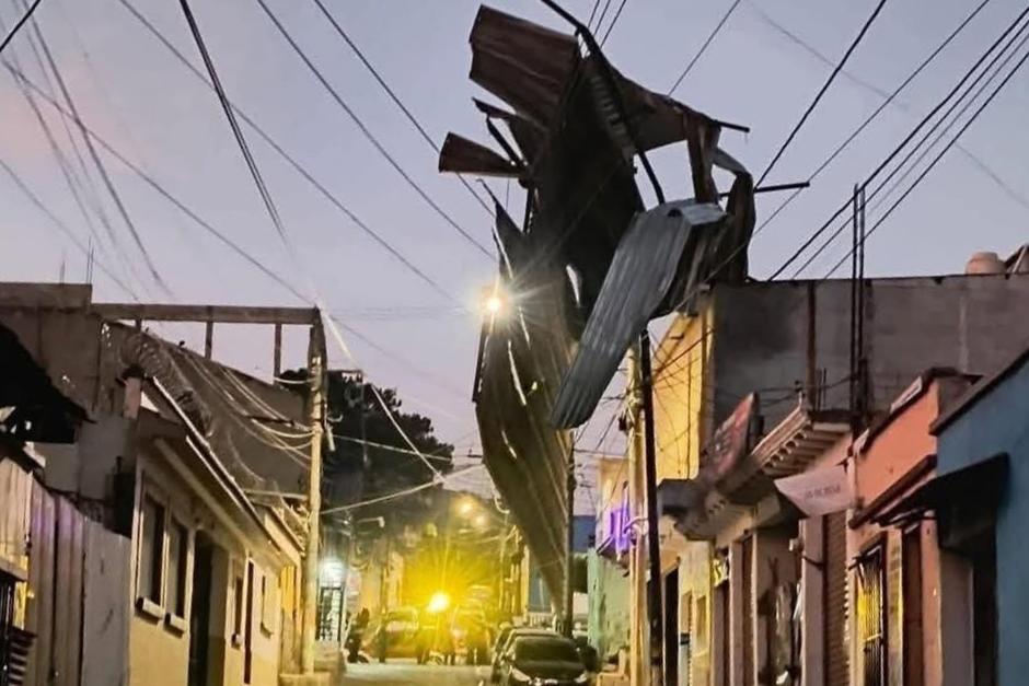 El hecho sucedi&oacute; asust&oacute; a vecinos del &aacute;rea. (Foto: Redes Sociales)