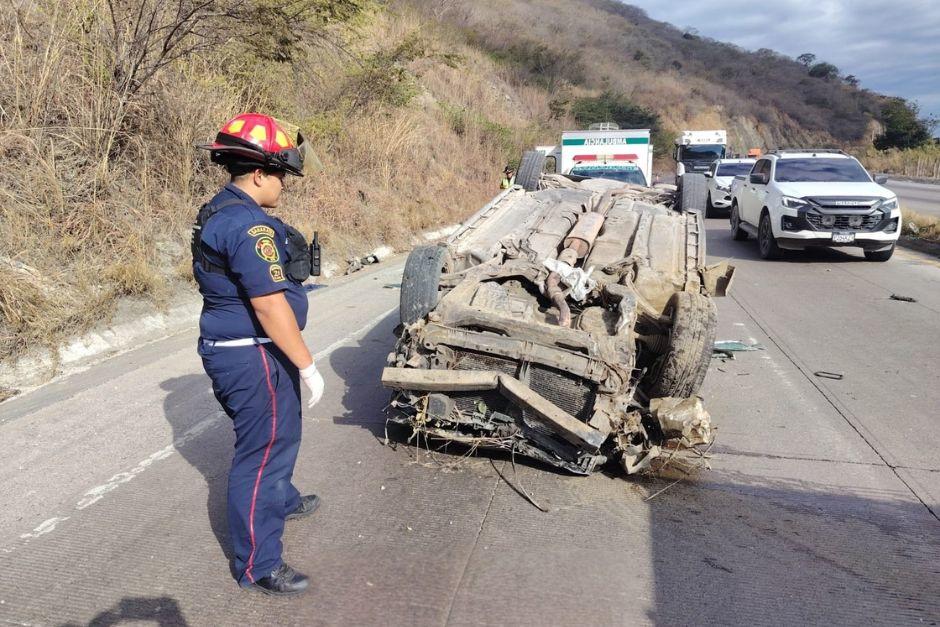 El conductor del veh&iacute;culo result&oacute; herido tras el percance vial. (Foto: Asonbomd)