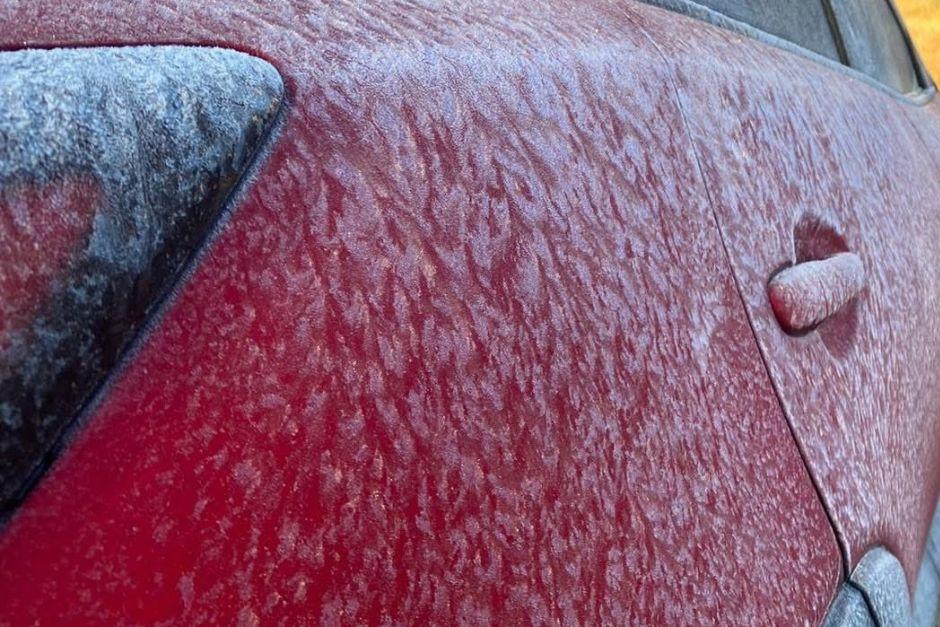 Bajas temperaturas convierten la humedad del aire en escarcha. (Foto: redes sociales)