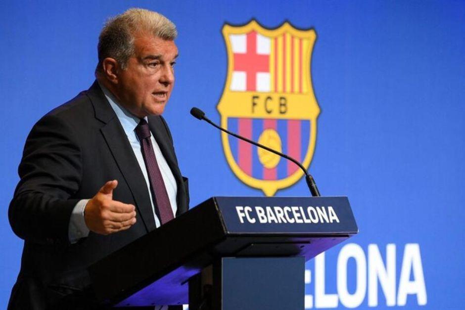 Laporta volvi&oacute; a la presidencia del Barcelona en 2021. Este a&ntilde;o busca su reelecci&oacute;n para un tercer periodo presidencial. (Foto: AFP)