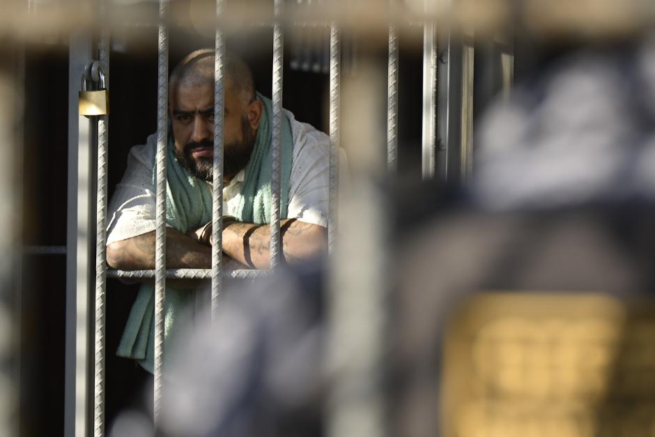 "El Lobo" en una de las nuevas celdas de Renovaci&oacute;n I. (Foto: Gobierno de Guatemala)