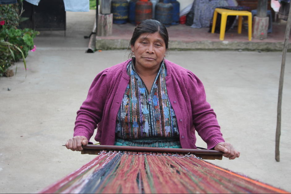 La t&eacute;cnica del telar de cintura es herencia viva del pueblo maya.&nbsp;(Foto: Alfonso Gu&aacute;rquez/Colaborador)