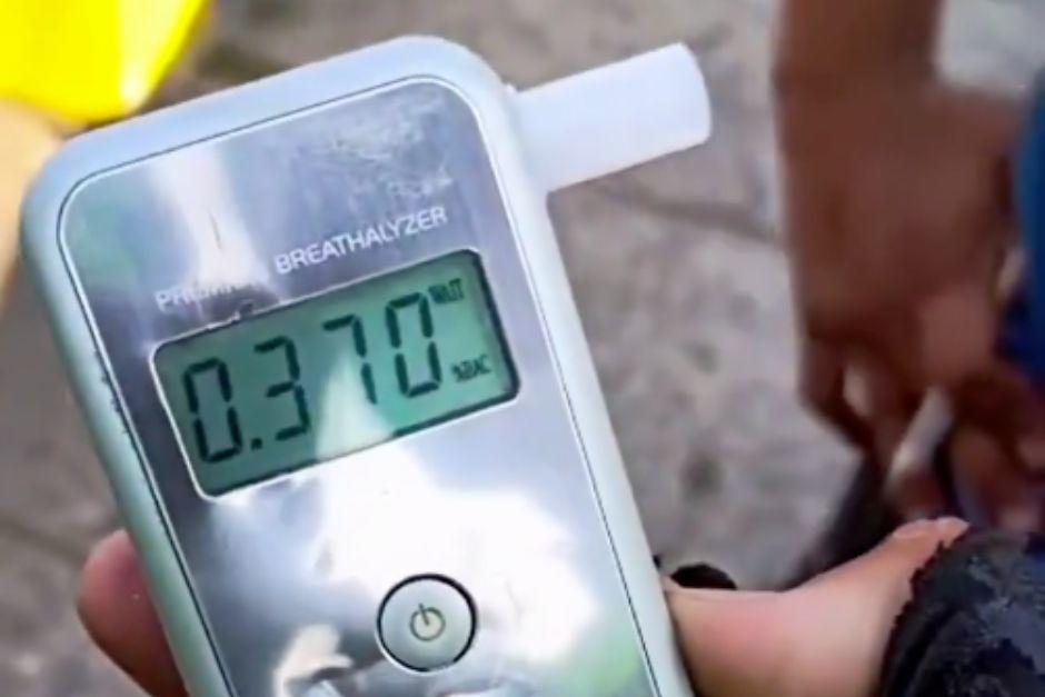 La prueba de alcoholemia realizada al conductor responsable dio positivo. (Foto: Am&iacute;lcar Montejo)
