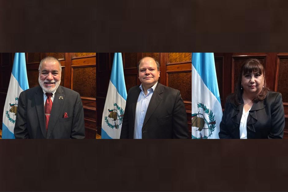 Los tres aspirantes que acudieron este martes a presentar su expediente son &mdash;de izquierda a derecha&mdash; Juan Pablo Arce Gordillo,&nbsp;Antonio Javier Higueros Marenco y Nidia Lissette Ar&eacute;valo Flores. (Foto: SGP / Soy502)
