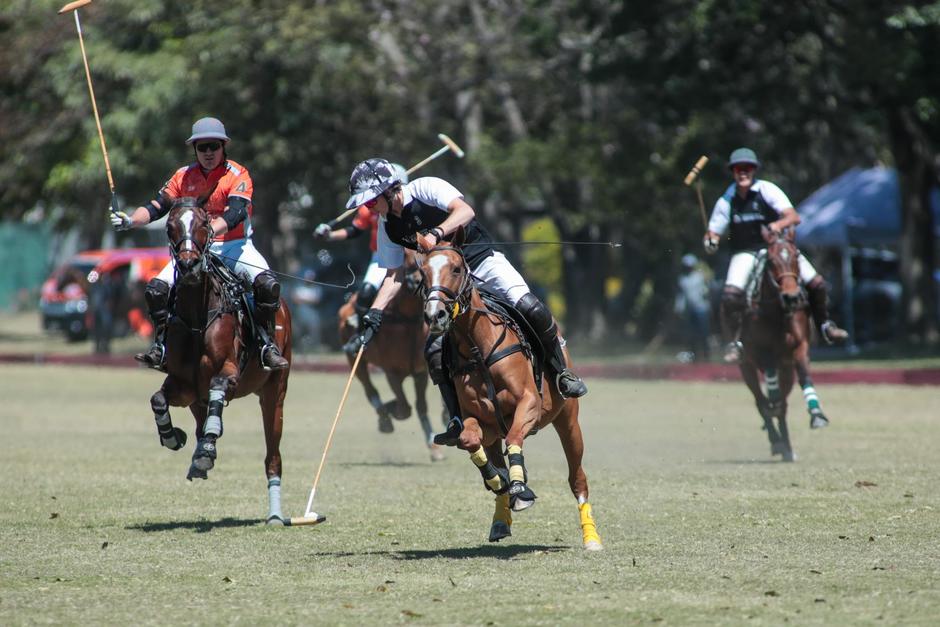 En los &uacute;ltimos a&ntilde;os, el torneo de Mediano H&aacute;ndicap, se ha disputado a 5 chukkers, o bajo las normas estipuladas para este certamen. (Foto:&nbsp;Norvin Mendoza / ASOPOLO)