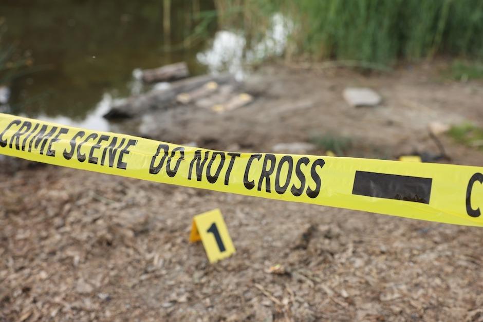 Los cuerpos fueron abandonados en un carro que qued&oacute; a un costado de la carretera. (Foto ilustrativa: Shutterstock)