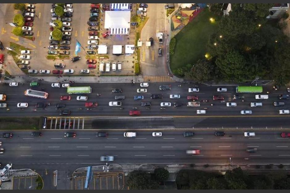 Los carriles reversibles que se habilitan todas las ma&ntilde;anas