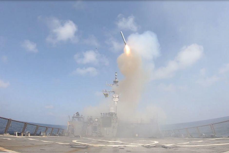 El Comando Central de Estados Unidos comparti&oacute; las im&aacute;genes de los ataques coordinados. (Foto: Captura de video)