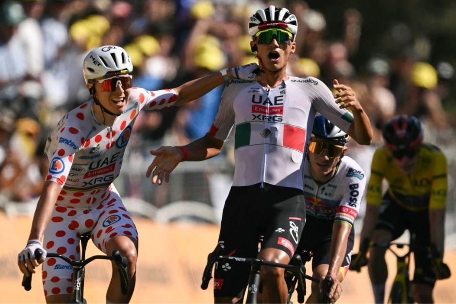 El ciclisma mexicano no pod&iacute;a creer que hab&iacute;a ganado la segunda etapa del Tour. (Foto: AFP)
