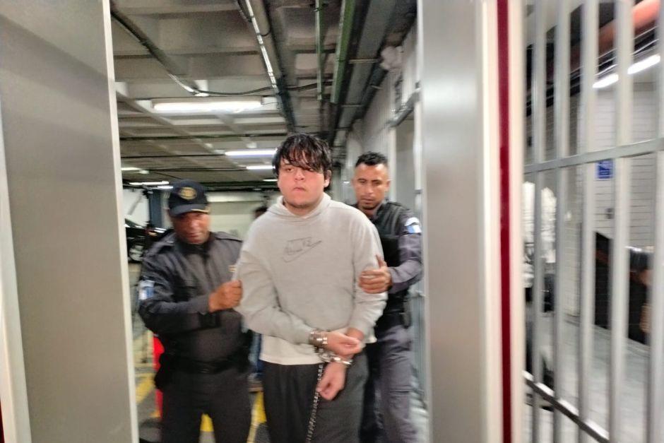 Camilo Roberto Calvo Leiva fue ligado a proceso penal por el delito de parricidio. (Foto: Cristobal Veliz/Soy502)