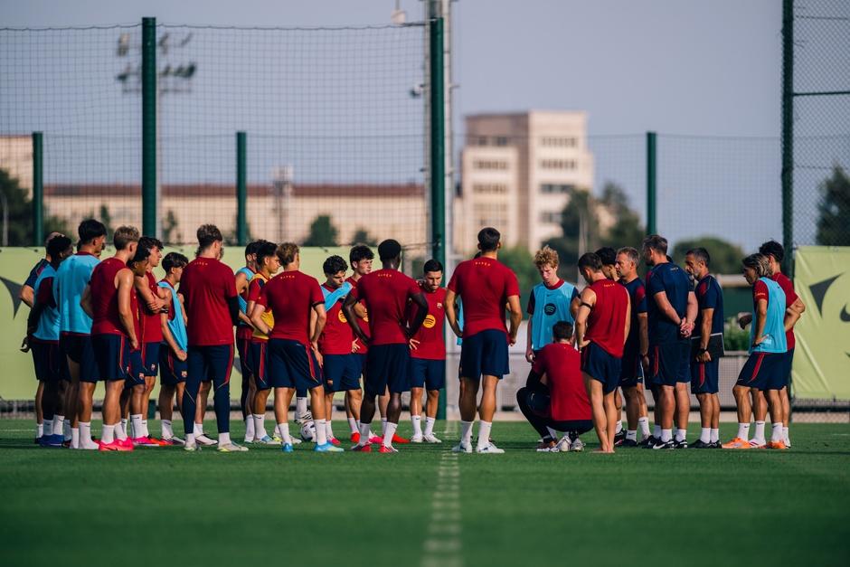 El conjunto cul&eacute; complet&oacute; una nueva jornada de entrenamientos con &eacute;nfasis en el aspecto f&iacute;sico. (Foto: FC Barcelona)&nbsp;
