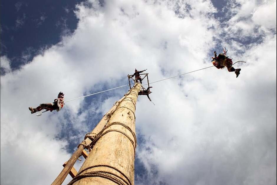 Danza del Palo Volador, una tradici&oacute;n ancestral de Cubulco. (Foto:&nbsp;camilomendozza)