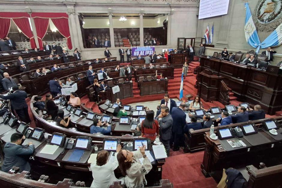CC tramita amparo contra juramentaci&oacute;n de decanos para la CGC