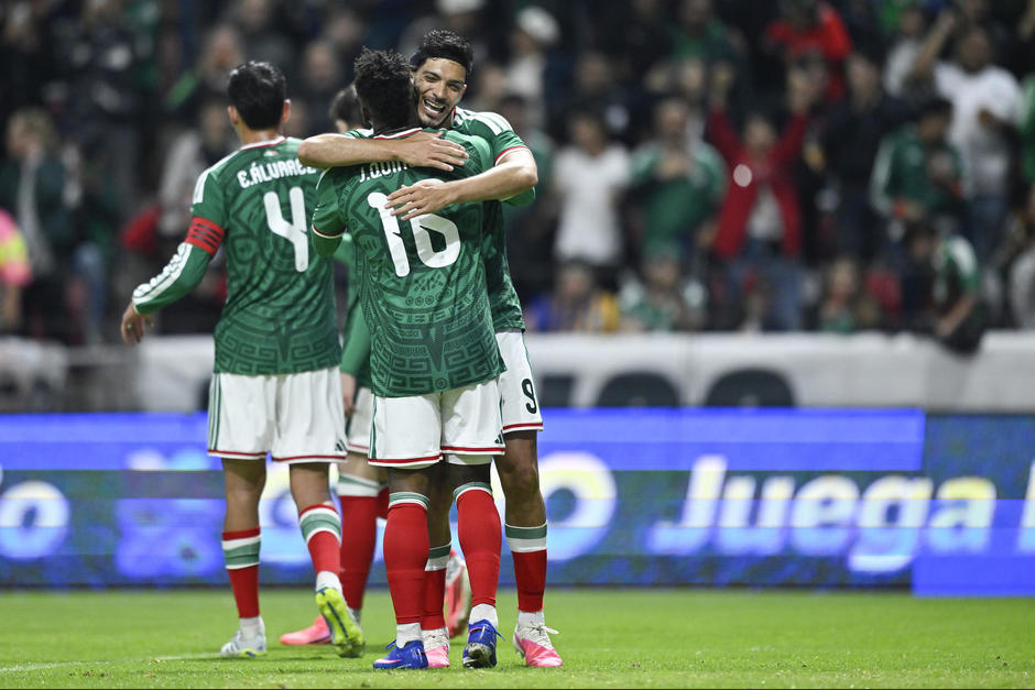 Ra&uacute;l Jim&eacute;nez lleg&oacute; a 46 goles con M&eacute;xico y empat&oacute; a Jared Borguetti en el cuarto puesto de m&aacute;ximos anotadores con el Tri. (Foto: Selecci&oacute;n de M&eacute;xico)