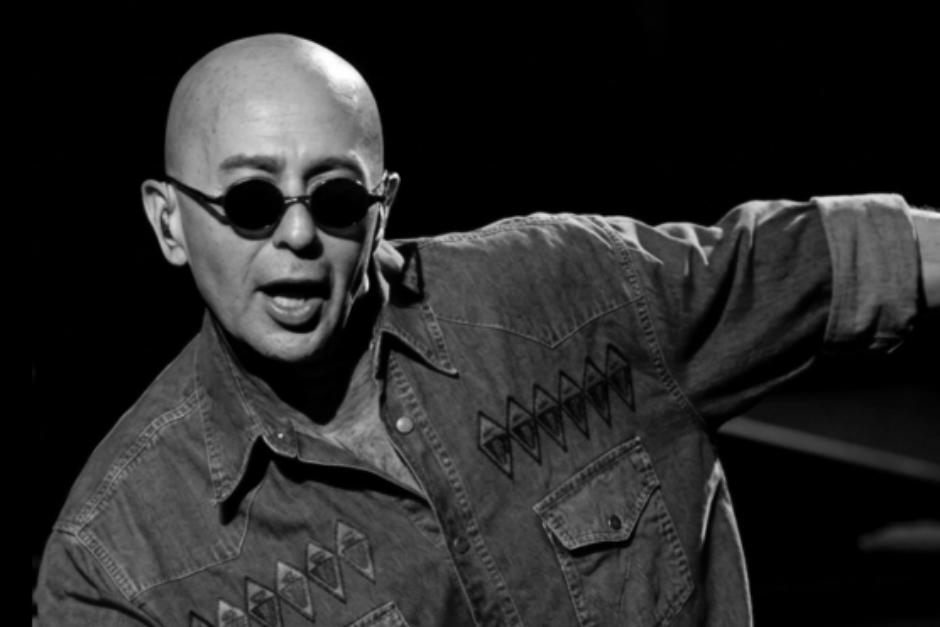 El fallecimiento del cantante argentino, sacudi&oacute; a sus fans este viernes. (Foto: Redes Sociales)