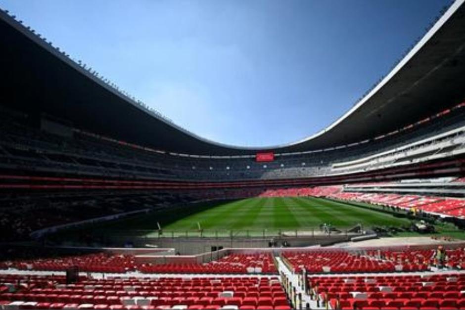 El m&iacute;tico estadio Azteca puede albergar a 83 mil espectadores por partido. (Foto: AFP / Soy502)
